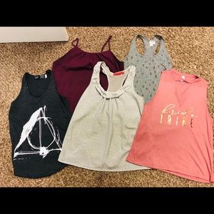 Bundle of 5 women’s summer shirts size S